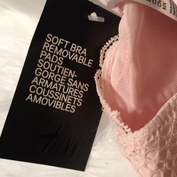 Lovely Triangle Bra w light Pads💕 - Picture 4 of 7